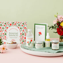 Load image into Gallery viewer, Clarity Blend Make Your Own Organic Skincare Kit | 英國Clarity Blend有機護膚套裝