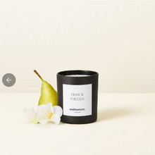 将图片加载到图库查看器,Ambustum Pear & Freesia Scented Candle | 英國 Ambustum Pear & Freesia 香薰蠟燭 220g