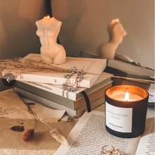 Load image into Gallery viewer, Ambustum Sandlewood Musk Scented Candle | 英國 Ambustum Sandlewood Musk香薰蠟燭 220g