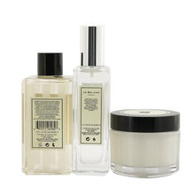Load image into Gallery viewer, Jo Malone Fragrance Layering Collection:English Pear & Freesia古龍水噴霧 30ml + Blackberry & Bay 身體霜 50ml + Wood Sage & Sea Salt沐浴露 100ml