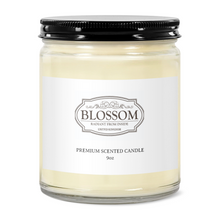 將圖片載入圖庫檢視器 Blossom Radiance 9oz Soy Candle in Clear Glass Jar
